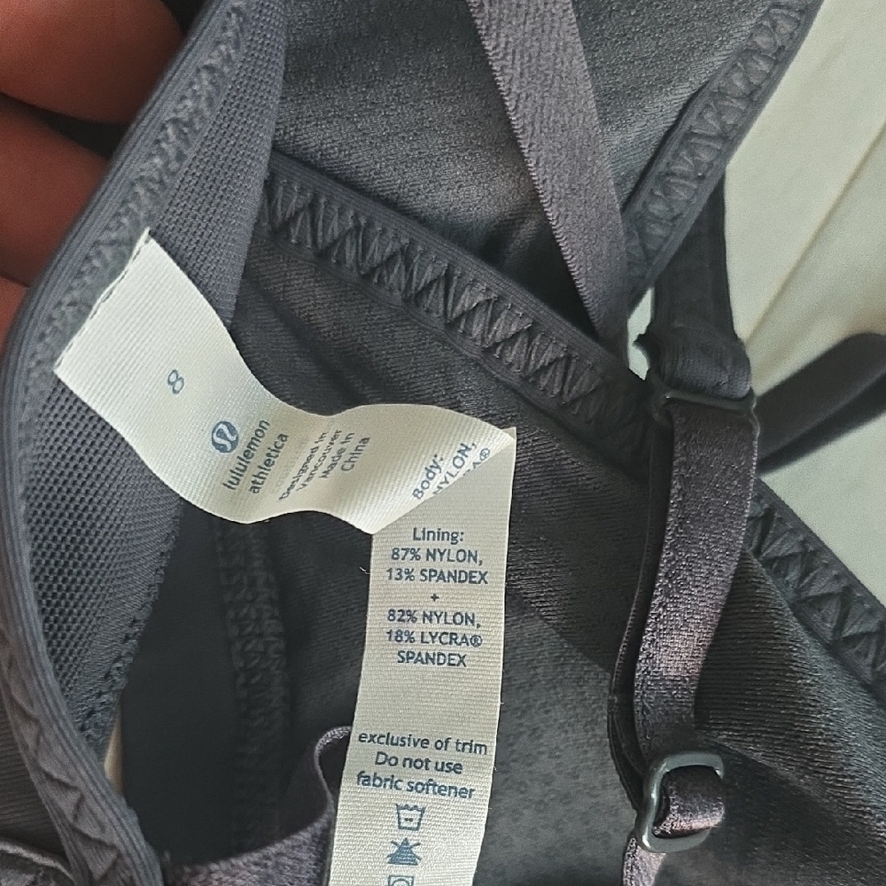 lNWT Lululemon athletica Rehearsal Bra  Midnight Black Bralette - Picture 2 of 3